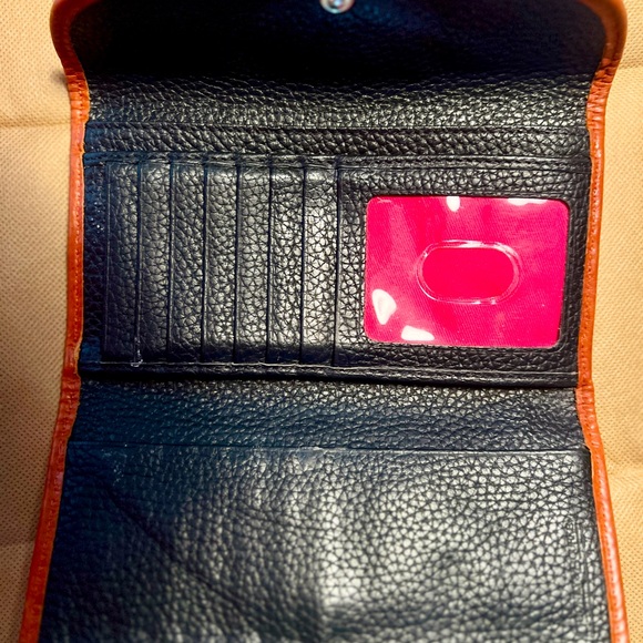 Dooney & Bourke Black Leather Wallet with Tan Trim - Picture 4 of 7